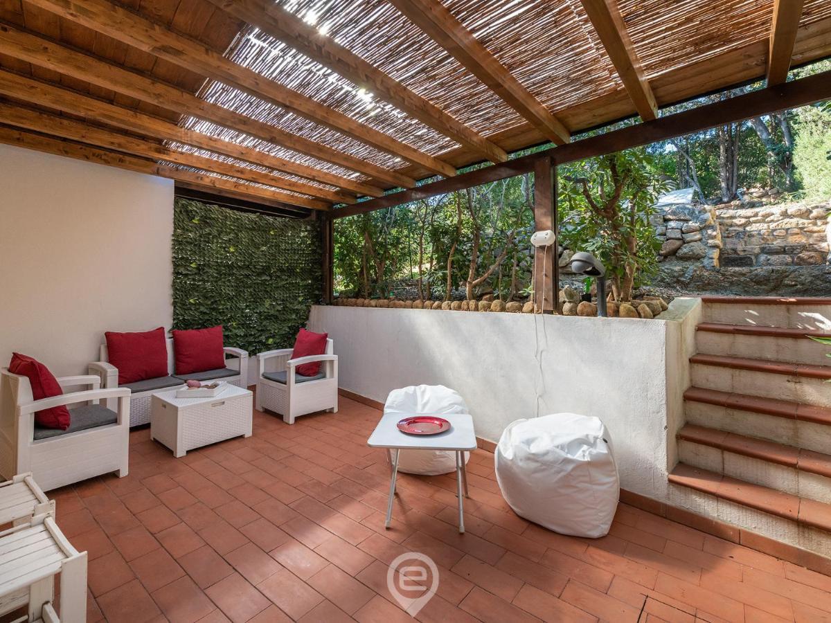 Casa Isabella - Your Oasis With A View Villa Santa Margherita di Pula Exterior photo