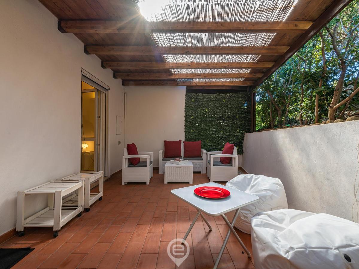 Casa Isabella - Your Oasis With A View Villa Santa Margherita di Pula Exterior photo